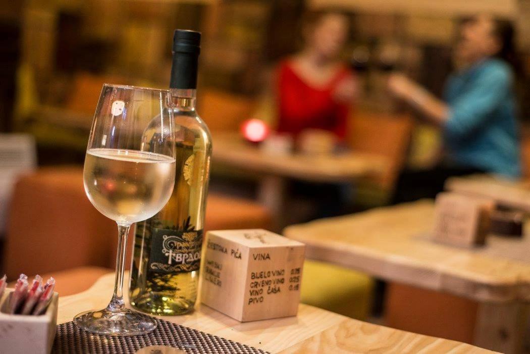 亚霍里纳 Drugarska Prica-Lana酒店 外观 照片